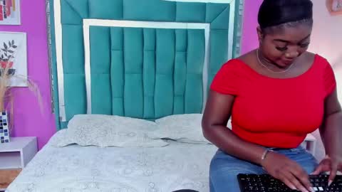 Snapshot of tinajones20 chatting on September 30, 12:43 pm Tina online show from September 30, 12:43 pm