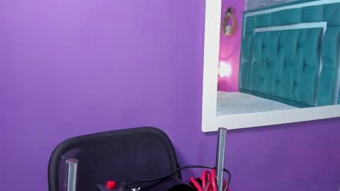 Snapshot of tinajones20 chatting on October 1, 12:44 pm Tina online show from October 1, 12:44 pm