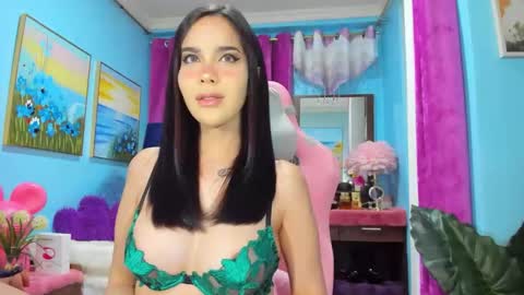 Tina Valentine online show from February 5, 10:31 am