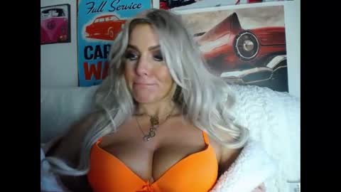 tinkerbell822 online show from January 10, 4:41 pm