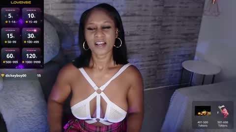 Tinna Goddess online show from October 27, 12:31 pm