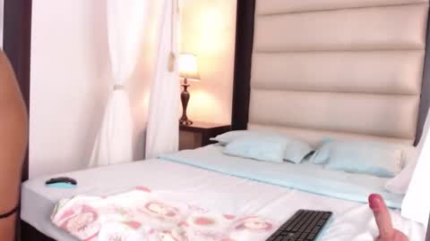 Snapshot of tinnataylor chatting on October 10, 8:19 pm Tina online show from October 10, 8:19 pm