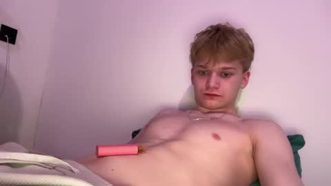 TinnyDoll online show from March 24, 5:18 pm