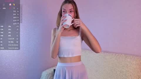 Lily online show from October 6, 5:38 am