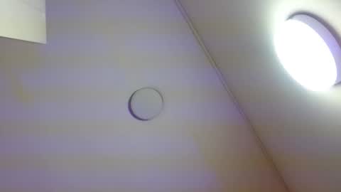 tiny_tay online show from February 9, 11:47 am