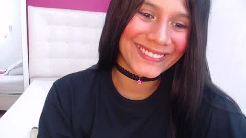 Snapshot of tiny_whore18 chatting on December 28, 7:11 pm tiny_whore18 online show from December 28, 7:11 pm