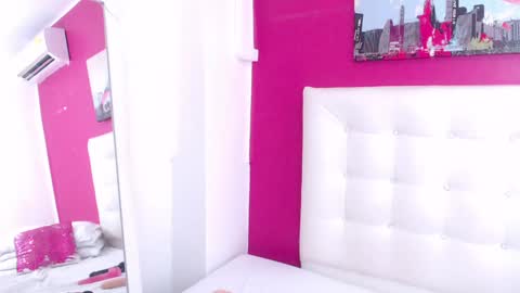 Snapshot of tiny_whore18 chatting on February 3, 5:35 pm tiny_whore18 online show from February 3, 5:35 pm