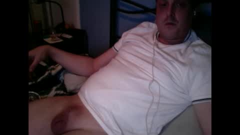 Snapshot of tinydicklad19 chatting on December 24, 6:28 pm tinydicklad19 online show from December 24, 6:28 pm