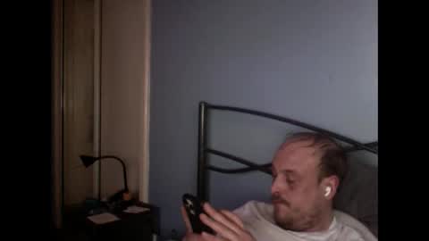 Snapshot of tinydicklad19 chatting on February 9, 10:31 am tinydicklad19 online show from February 9, 10:31 am