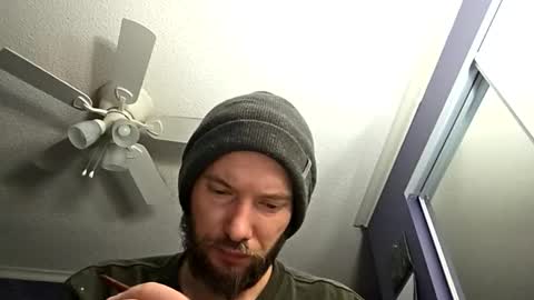 tinyguynicecock online show from April 7, 10:15 am