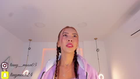 Snapshot of tinymoon_ chatting on February 8, 10:39 am Luna online show from February 8, 10:39 am