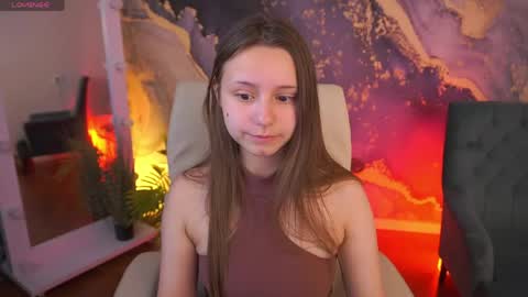 tinynataliee online show from May 29, 7:06 am