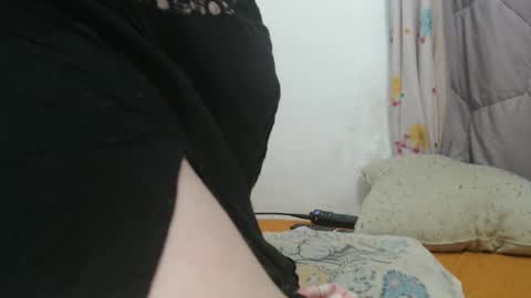 Snapshot of tinyslut66 chatting on September 22, 9:44 am tinyslut66 online show from September 22, 9:44 am