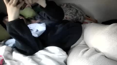 tinytittiexx online show from February 18, 5:42 pm