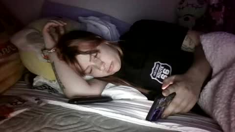 Snapshot of tinytittiexx chatting on June 14, 2:24 am tinytittiexx online show from June 14, 2:24 am
