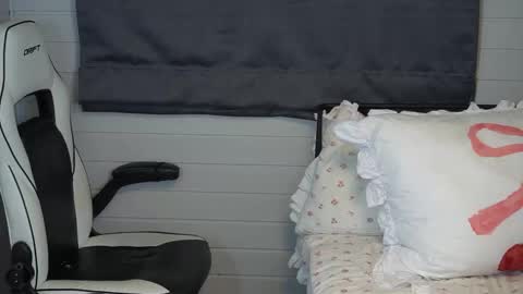 Lili online show from October 1, 7:09 pm