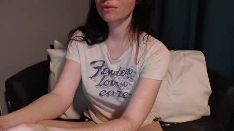 TinyyTina online show from December 14, 12:23 pm