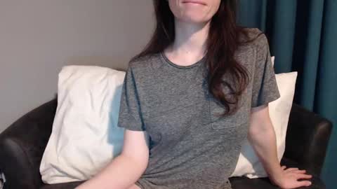 TinyyTina online show from January 5, 6:02 am