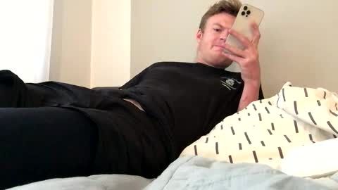 Snapshot of tippedrobin4830 chatting on November 10, 1:43 pm tippedrobin4830 online show from November 10, 1:43 pm