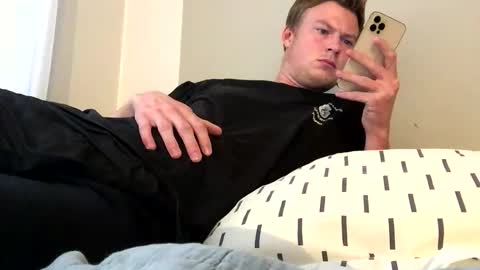 Snapshot of tippedrobin4830 chatting on November 11, 1:55 pm tippedrobin4830 online show from November 11, 1:55 pm