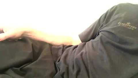 Snapshot of tippedrobin4830 chatting on November 16, 2:00 pm tippedrobin4830 online show from November 16, 2:00 pm