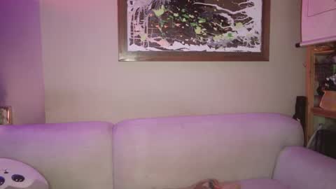 Tipsy Daisy online show from February 5, 9:25 am