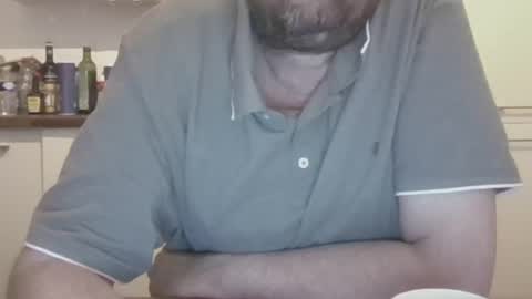 Snapshot of tiptosuckme chatting on July 4, 2:40 am Tip online show from July 4, 2:40 am