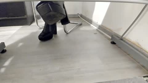 Anna online show from November 9, 3:27 am