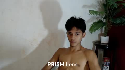 Snapshot of tisoyplayboy chatting on June 25, 4:33 pm TisoyNin online show from June 25, 4:33 pm