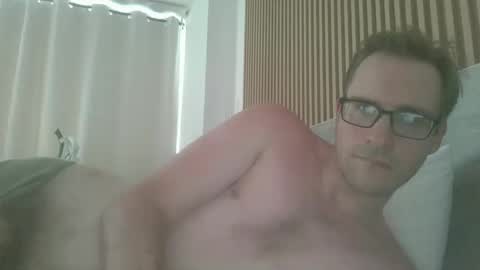Snapshot of titlovercums chatting on April 24, 12:02 am titlovercums online show from April 24, 12:02 am