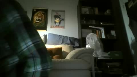 Snapshot of titlovercums chatting on May 2, 7:57 am titlovercums online show from May 2, 7:57 am