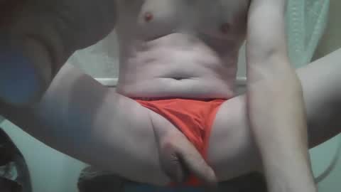 Snapshot of tittyzandbeer chatting on November 4, 9:41 am tittyzandbeer online show from November 4, 9:41 am