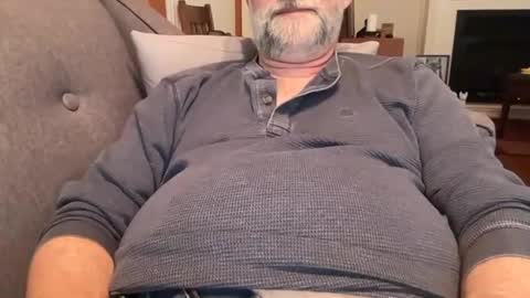 Snapshot of tjbear101 chatting on February 15, 10:42 pm tjbear101 online show from February 15, 10:42 pm