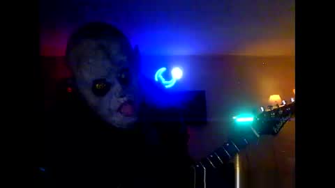 Snapshot of tkthedj chatting on November 3, 9:59 pm TK online show from November 3, 9:59 pm