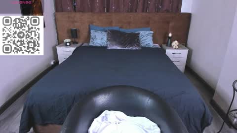 Snapshot of to_your chatting on September 29, 10:36 pm 2 GMT Mo Tu We Th Fr 10am-4am online show from September 29, 10:36 pm