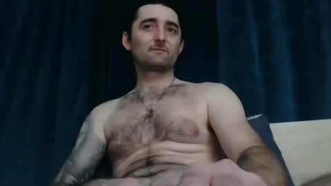 Snapshot of tobi19899 chatting on January 21, 6:12 pm Jan5676 online show from January 21, 6:12 pm