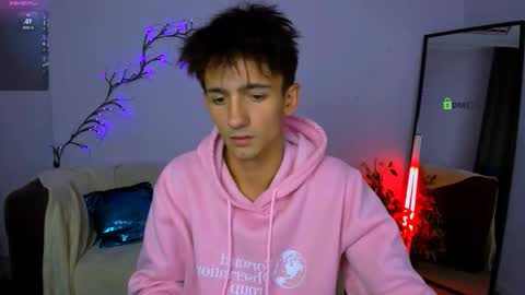 tobi_yours online show from September 14, 7:35 pm