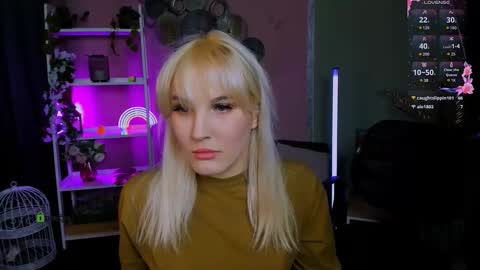 tobi_yours online show from October 12, 7:02 pm