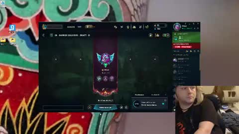 Snapshot of tobinastrea chatting on July 8, 3:22 am tobinastrea online show from July 8, 3:22 am