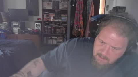 Toede online show from May 12, 4:37 pm