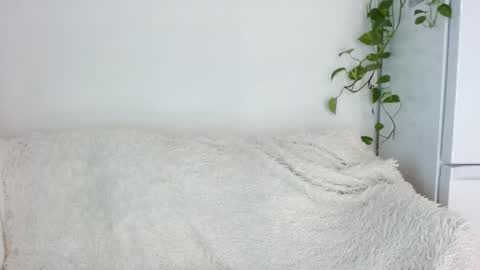 Snapshot of tokens_are_sexy chatting on February 25, 7:56 pm tokens_are_sexy online show from February 25, 7:56 pm