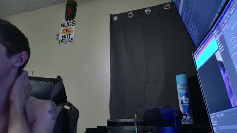 tokensarefun12801 online show from May 25, 10:43 am