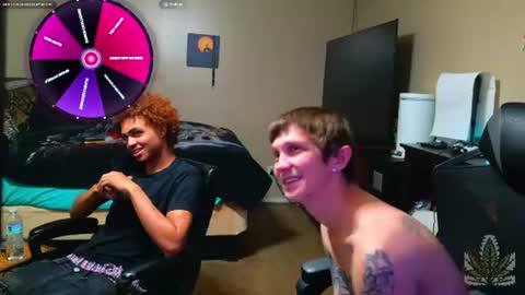 tokensarefun12801 online show from July 14, 12:35 am