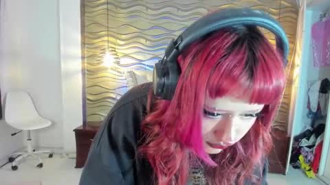 toky         online show from February 19, 1:18 am