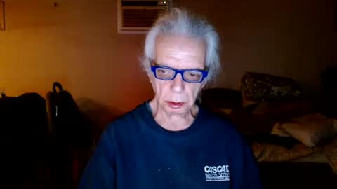 tom112292014 online show from January 6, 2:58 am