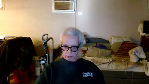 Snapshot of tom112292014 chatting on December 17, 5:41 pm tom112292014 online show from December 17, 5:41 pm