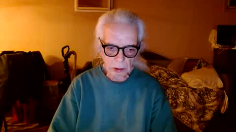 Snapshot of tom112292014 chatting on January 14, 2:06 am tom112292014 online show from January 14, 2:06 am