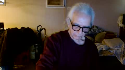 tom112292014 online show from April 17, 12:41 pm