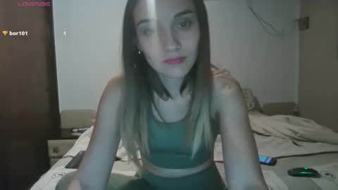 Snapshot of tom316972 chatting on May 12, 5:04 am Flor online show from May 12, 5:04 am