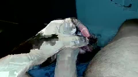 Snapshot of tom4you4all chatting on December 21, 9:00 pm tom4you4all online show from December 21, 9:00 pm